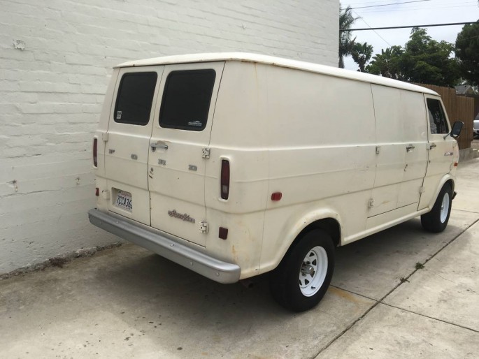 1972-ford-e100-surf-van-3