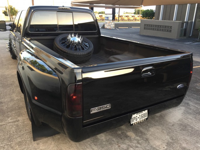 2006-bagged-f350-crew-cab-dually-powerstroke-5