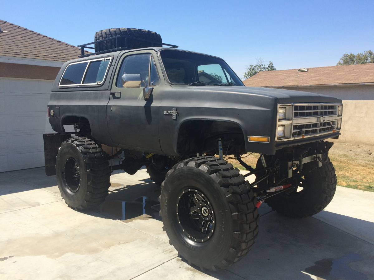 81 Chevy blazer K5 monster 1