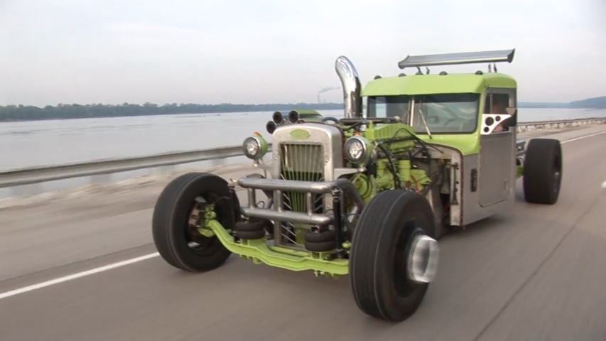 Big Cam Cummins And Enough Attitude For Everybody: This Hot Rodded Peterbilt Is Bitchin’!