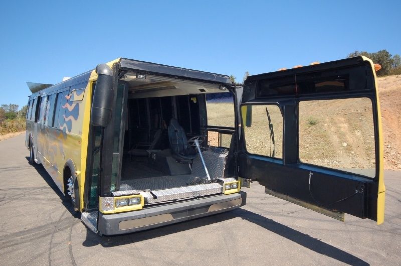 Ever Wanted Your Own Mobile Shop? This 1984 Flxible Metro Ex-City Bus Could Be Your Jam!