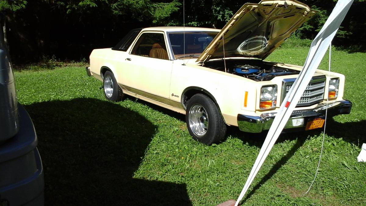 Rough Start: Buy A 1978 Ford Granada And Get Two Engines As Well!