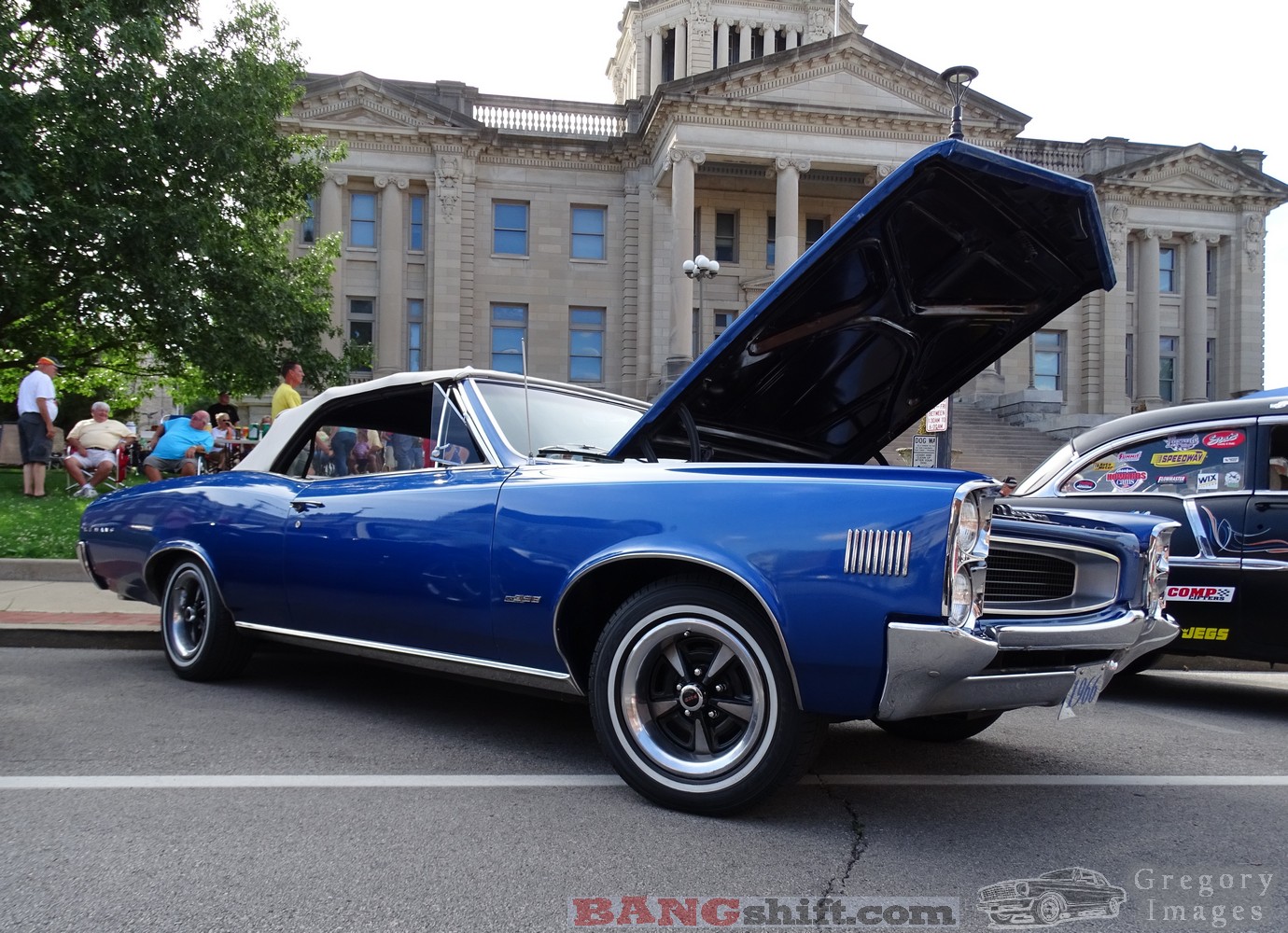 Cruise Coverage: Filling The Streets Of Paris, Kentucky With Everything From Muscle To Fire Trucks!