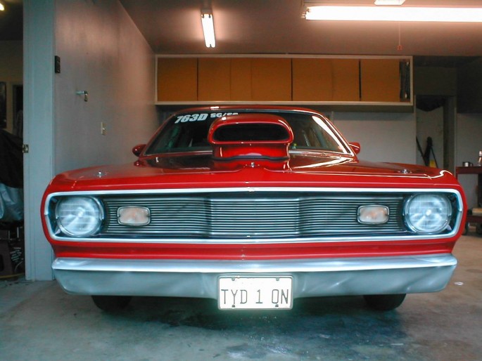 1971-plymouth-duster-drag-race-car-2