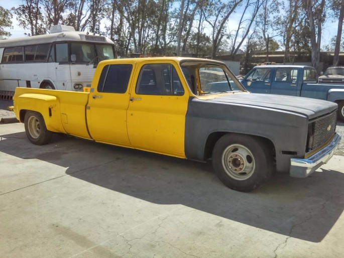 1984-chevy-dually-1