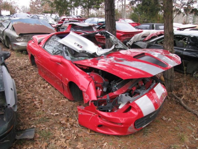 4th-gen-camaro-yard