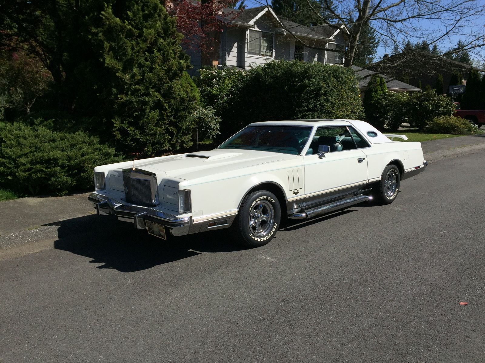 This Hot-Rodded 1979 Lincoln Mark V Has The Brawn, But Could Use A Touch Of Beauty…How Would You Sort This Continental Out?