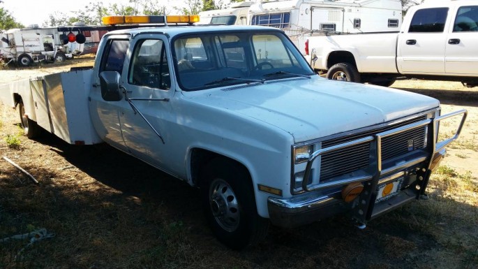 1982-chevrolet-cheyenne-crew-cab-dually-ramp-truck-1