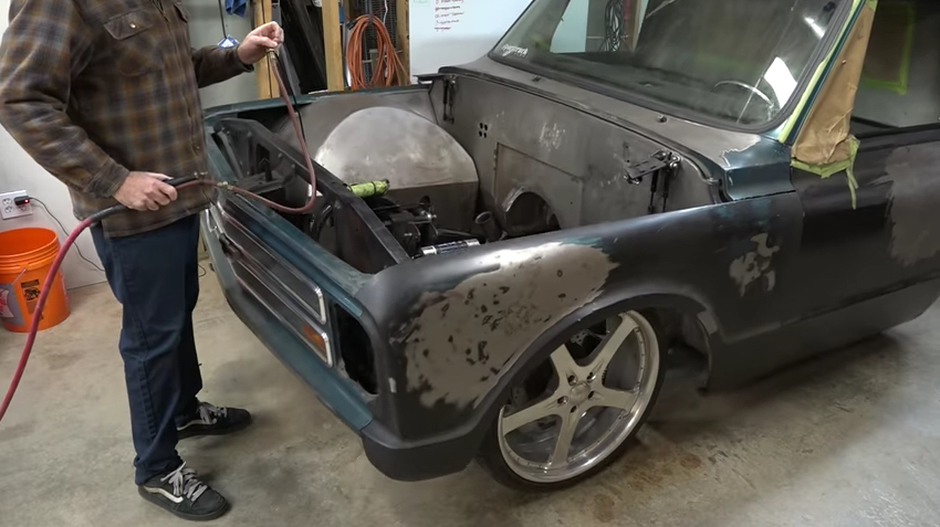 In This Episode Of Finnegan’s Garage The C10 Gets An LT4 And Magnum T56!