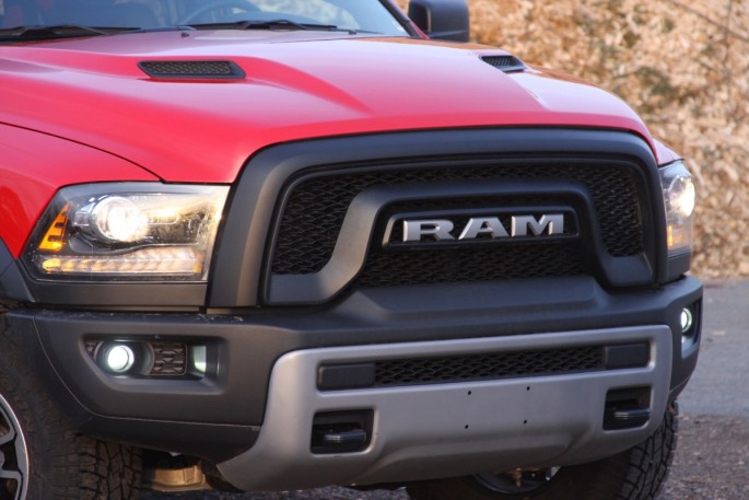 2016-ram-1500-rebel-truck-10