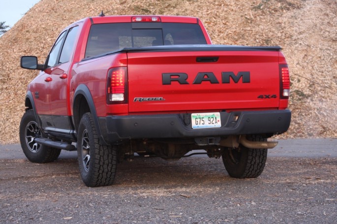 2016-ram-1500-rebel-truck-15