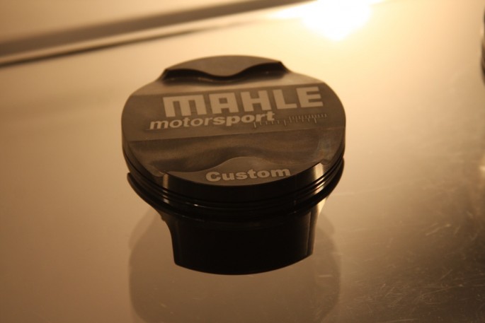 mahle-custom-pistons10