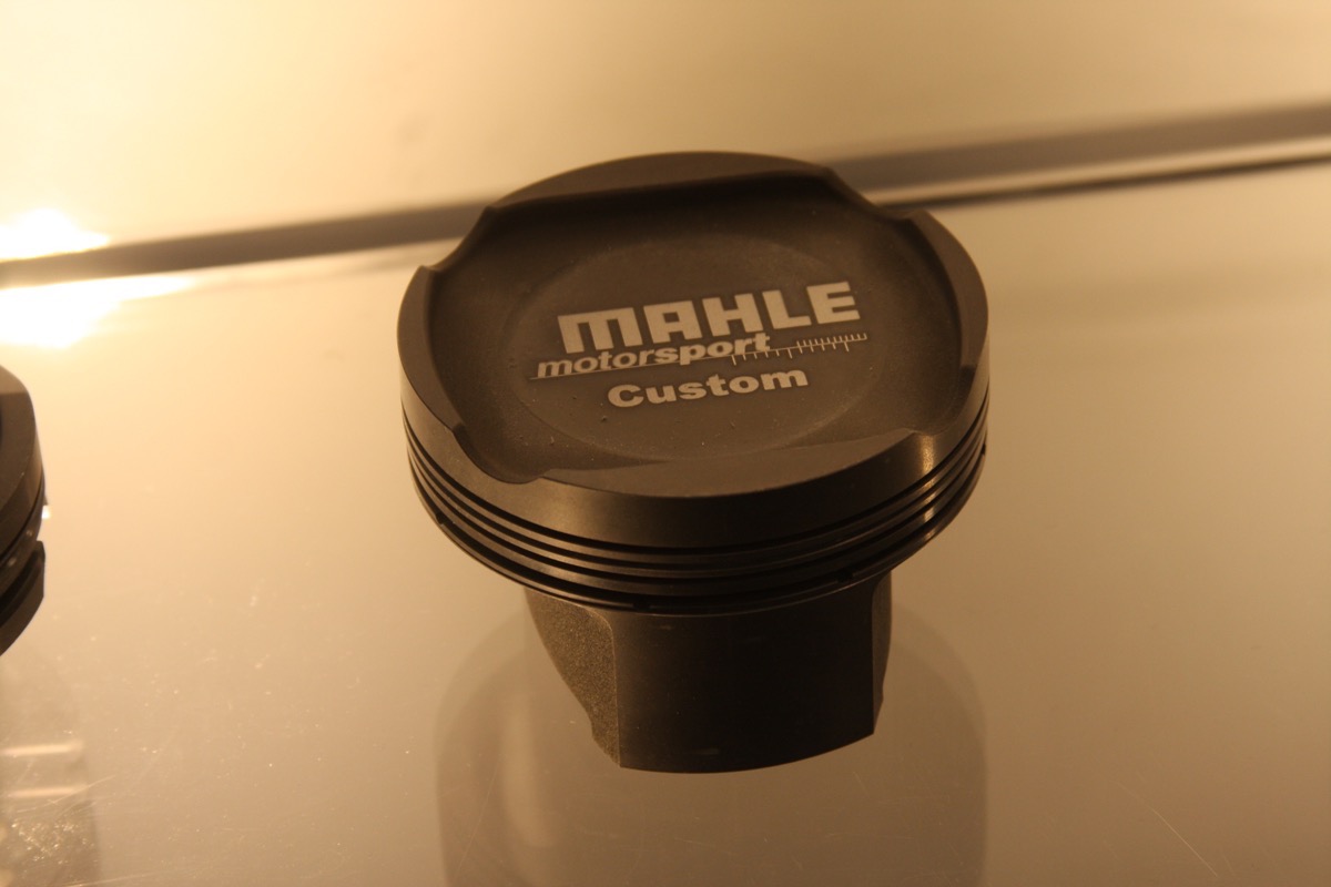 PRI Show 2016: Did You Knw About Custom MAHLE Motorsport Pistons?