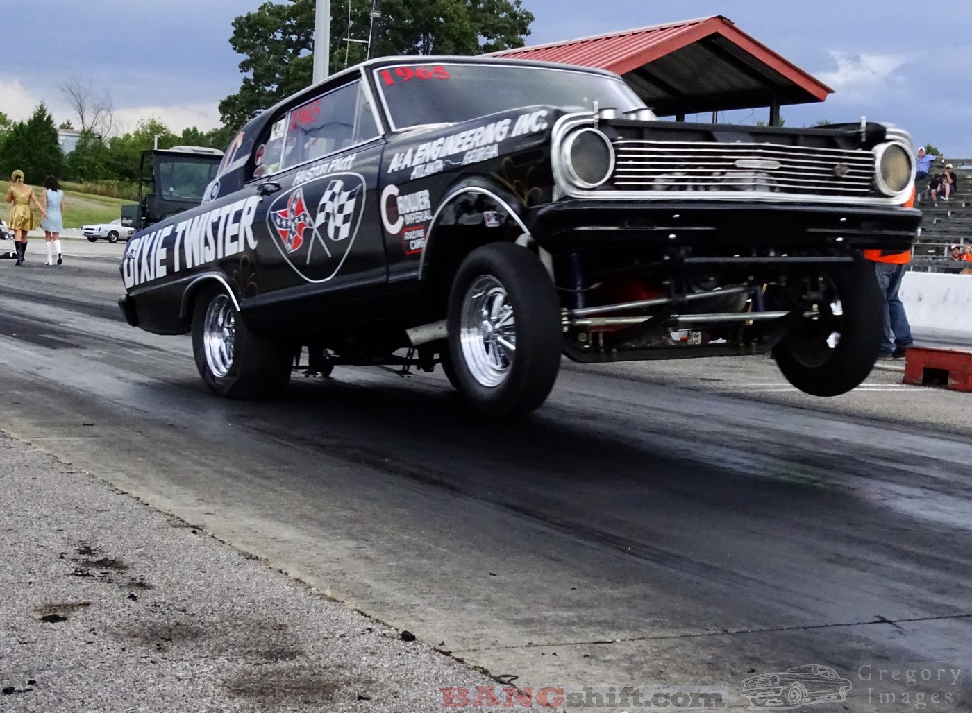 More Sportsman Action Photos From Mt. Park Dragway – Wheelies, Hemis, Big Fun!