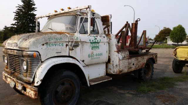 Cool Find: This Mid-1960s Ford N-Series Wrecker Is Rough And Tumble But Shows Major Promise