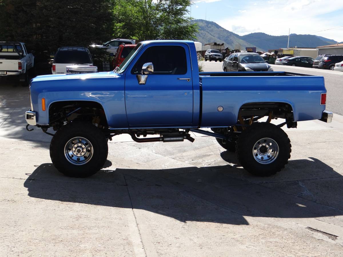 cool lifted chevy trucks