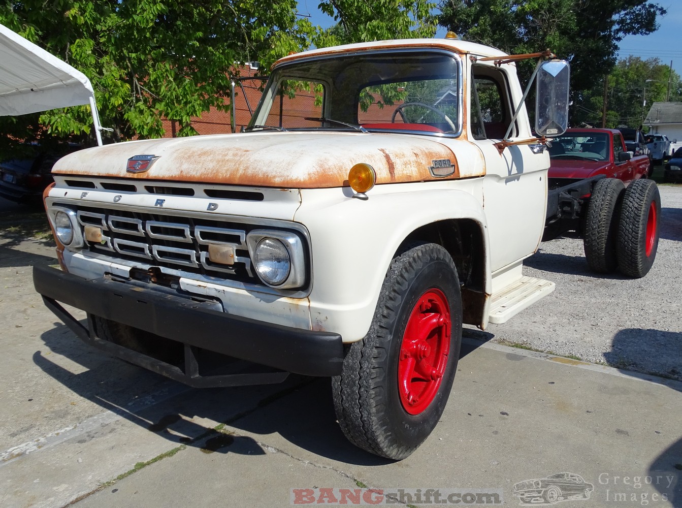 2016 Cynthiana Rod Run Coverage: From Cab and Chassis to Classics, We’ve Got ‘Em!