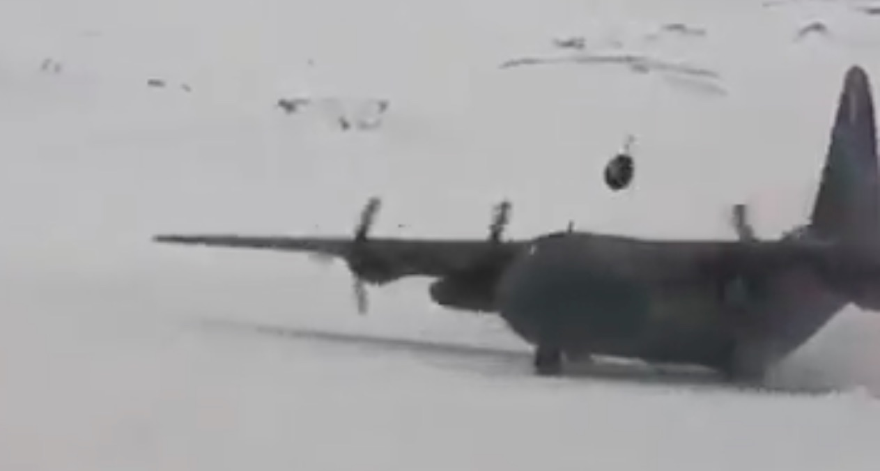 Wild Video! Watch This Botched Hercules Landing In Antarctica – Wild!