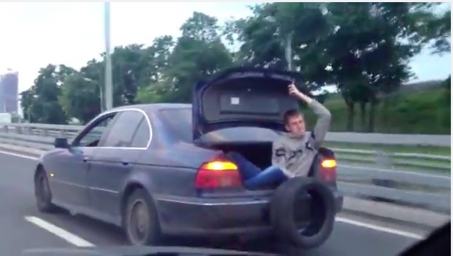 Seems Legit: Here’s How You Tow A Car In Russia With No Rope