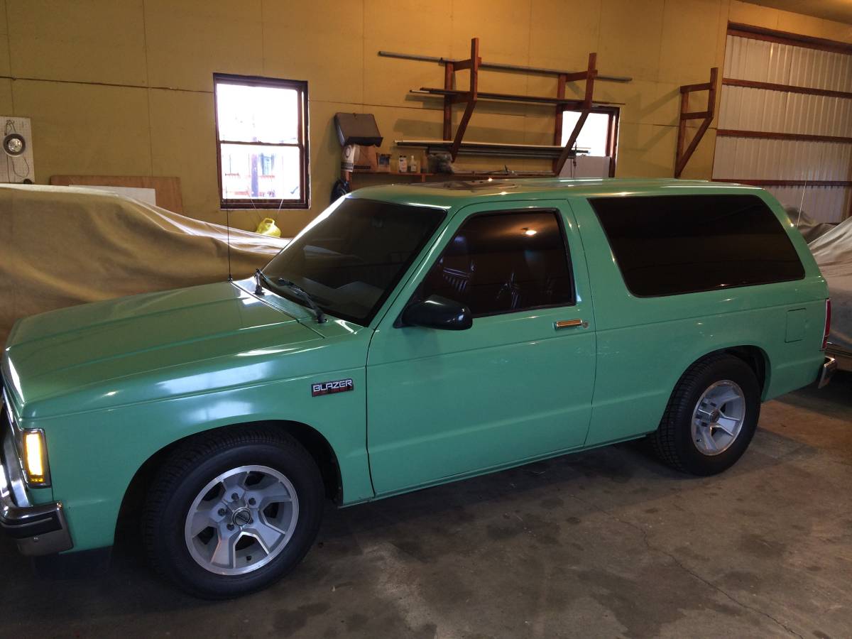 bangshift com rough start this 1988 chevrolet s 10 blazer is a dream v8 swap candidate bangshift com this 1988 chevrolet s 10 blazer is a