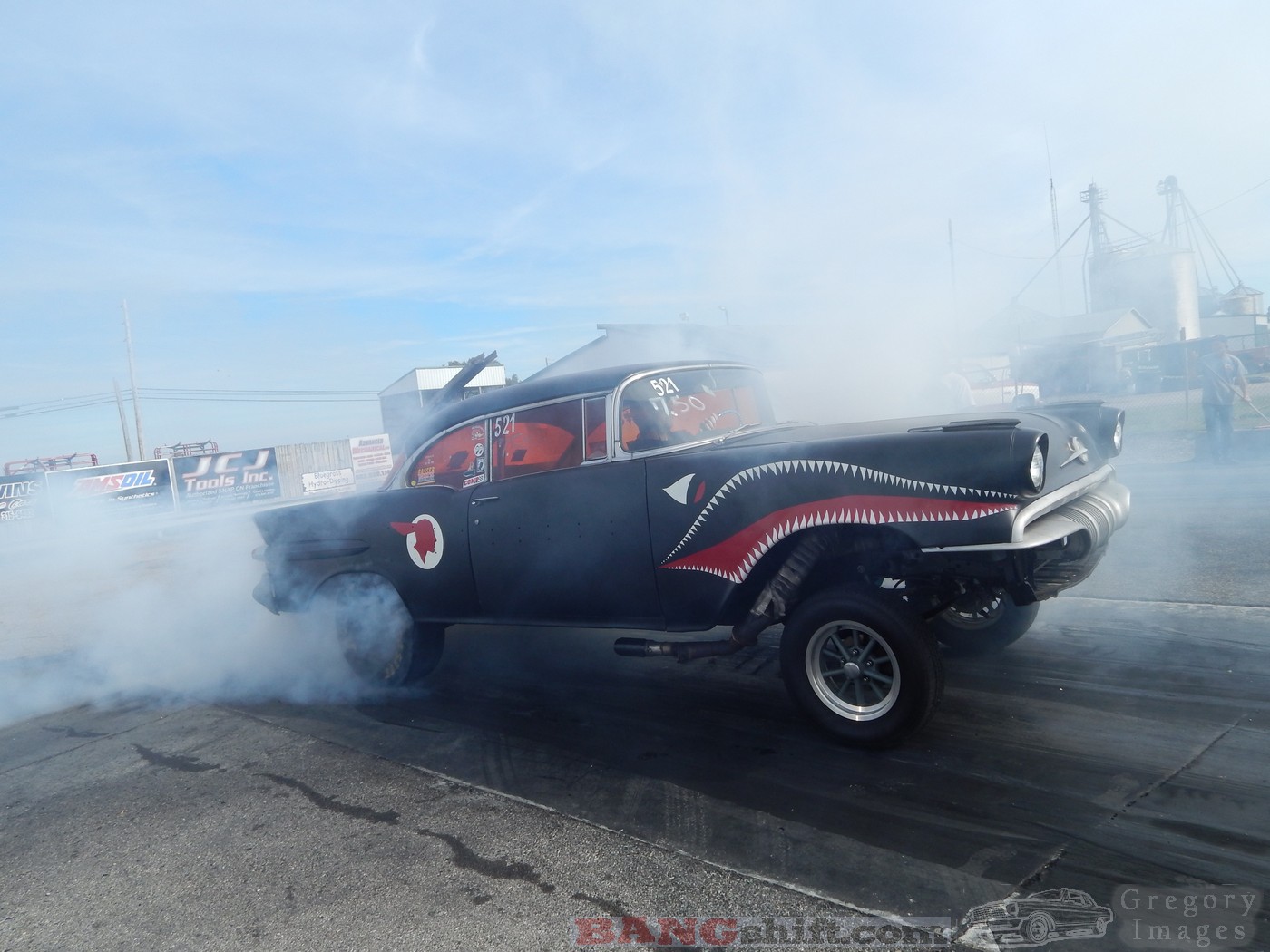 Drag Action Gallery: Burnouts and Cool Cars At US60 Drag Strip