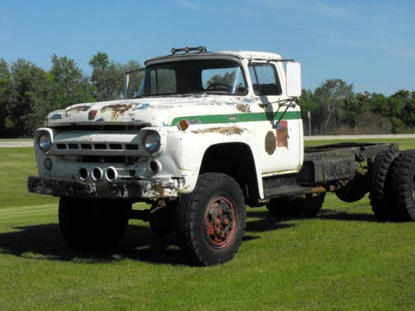 This 1957 Ford F-800 Is A Rare Four Wheel Drive Beast – Ever Seen One Before? We Haven’t!