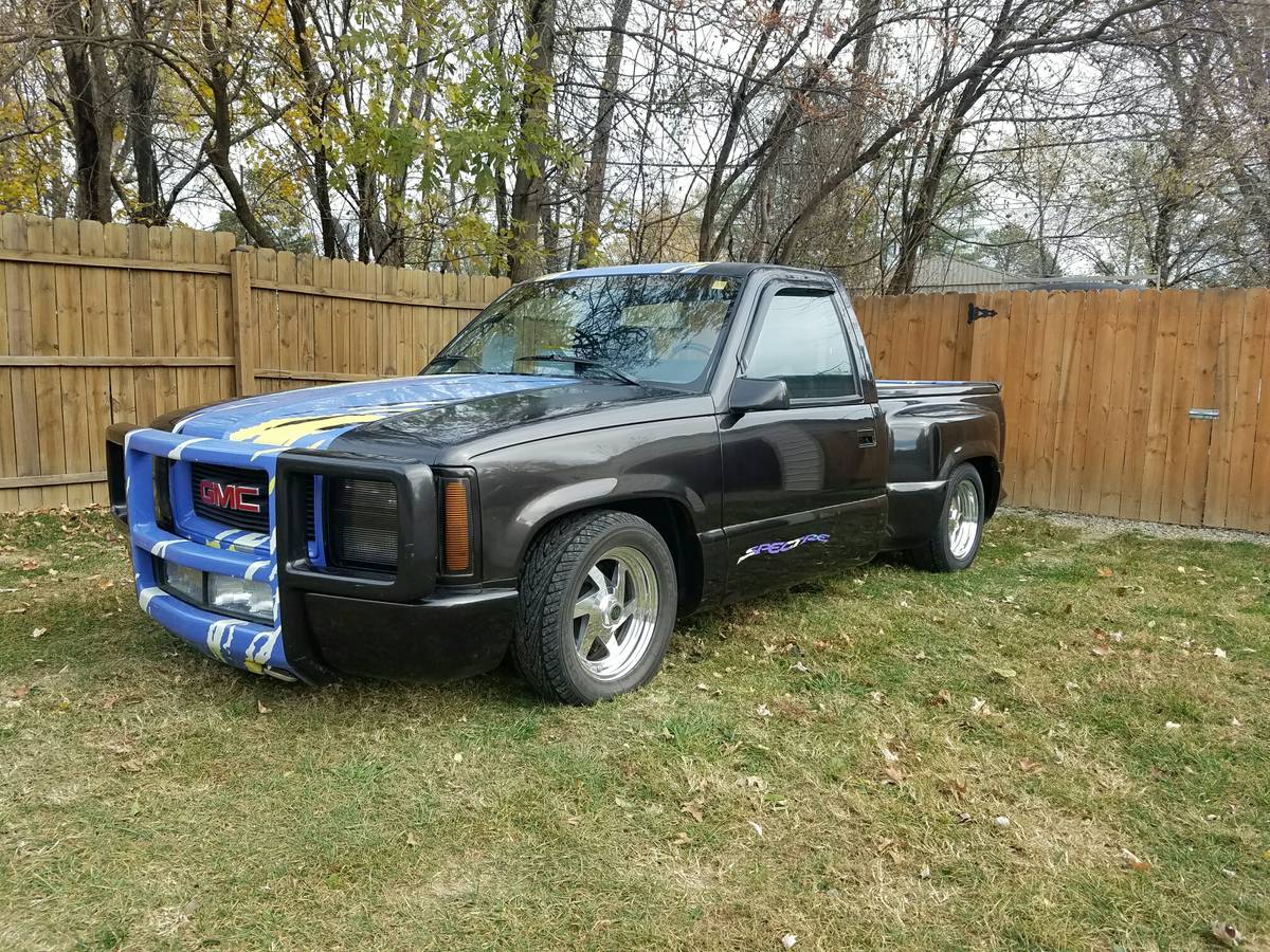 A Spectre Of The Past? This 1990 GMC Could Be A Factory Concept Study!