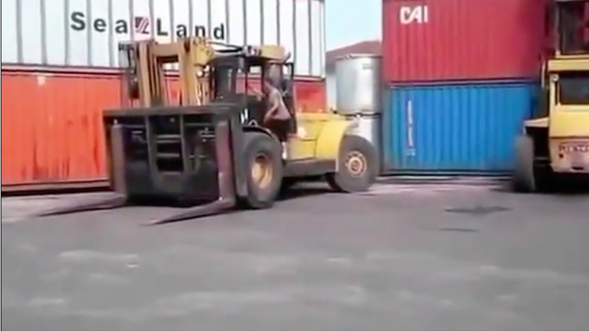 Boss Level: Watch This Forklift Operator Perform An Awesome Trick In A Behemoth Machine