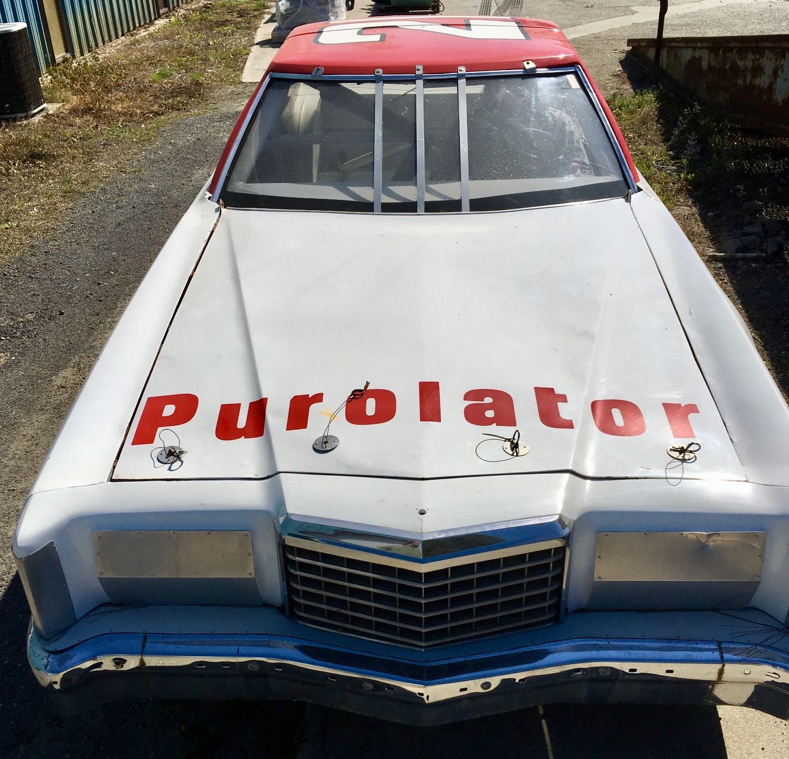 This 1977 Ford Thunderbird Stock Car Was Once A Decoration, But Now Needs To Be Made Wicked Again!