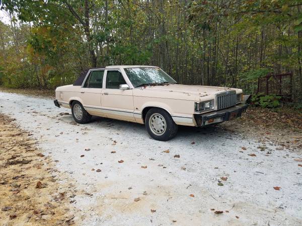 That’s Just Evil: Someone Finish Building This 1982 Ford Granada!