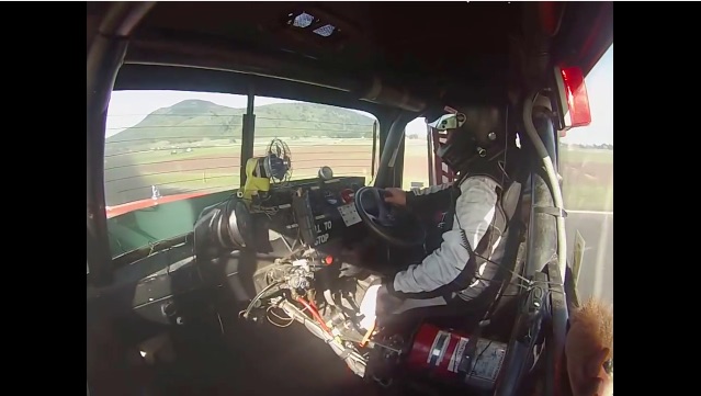 Morning Symphony: Banging Gears In A V8 Mack R-Series In New Zealand!