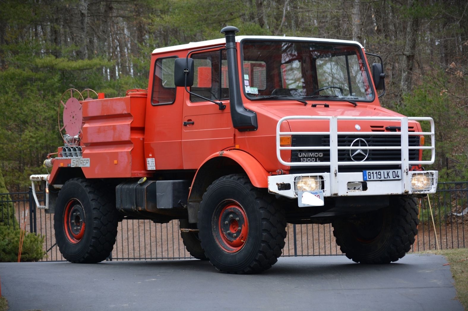 Мерседес Бенц Unimog