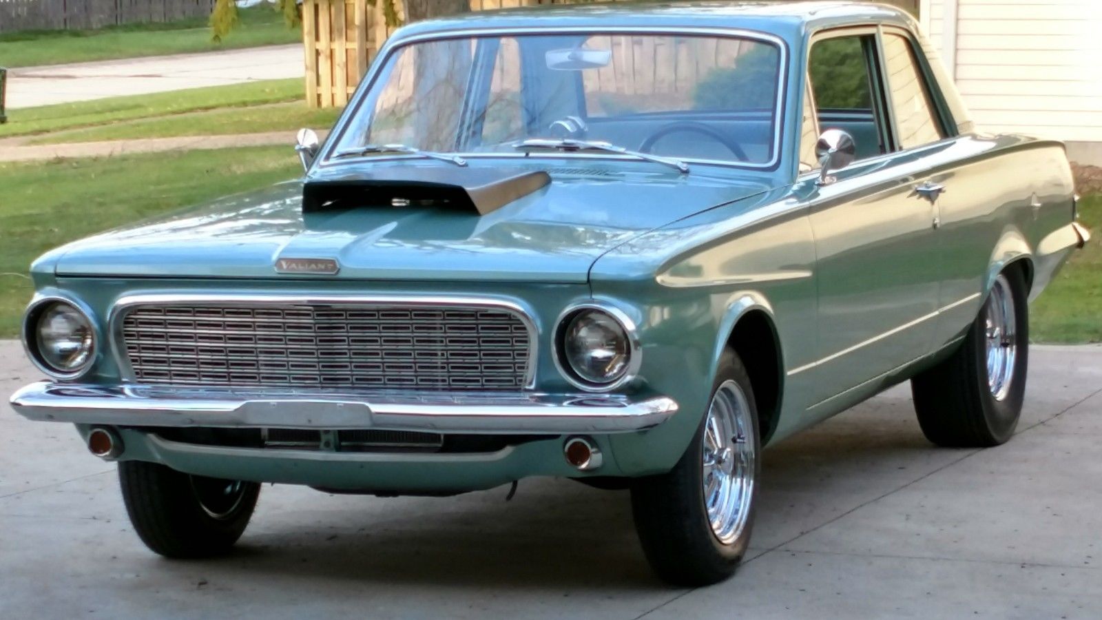 Always car. Plymouth Valiant 1963. Плимут Валиант 1963 зеленый. Плимут Валиант 1963 и ГАЗ 24. Плимут Валиант 1963 Кобейна.