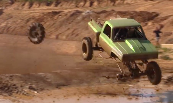 “Dirt Don’t Hurt”? Tell That To These Off-Roaders – Four Minutes Of Maximum Destruction Inside!