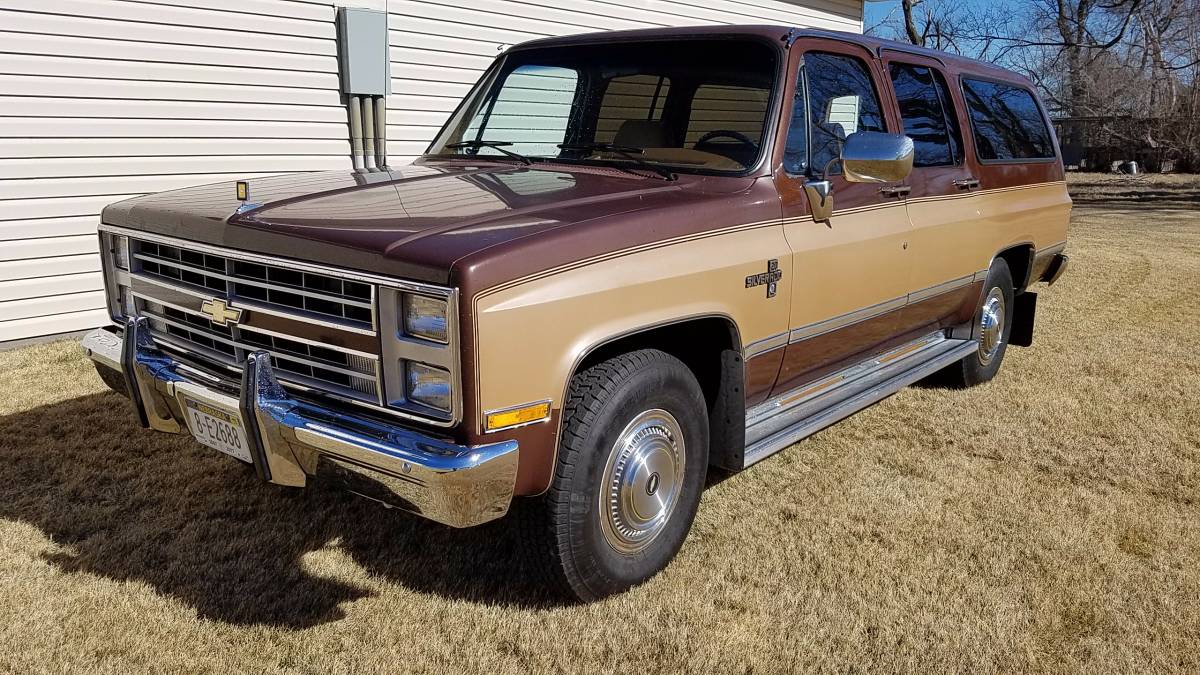 This 1988 Suburban Is Throwback Perfection And Original As They Come. Me Want Bad!