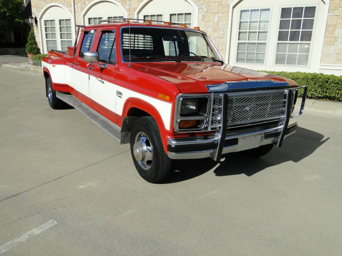 BangShift.com This May Be The Cleanest 1980s Ford Dually On The Planet! -  BangShift.com