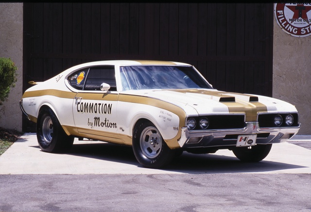 Random Car Review: The 1969 Motion/Hurst Olds “Commotion By Motion”