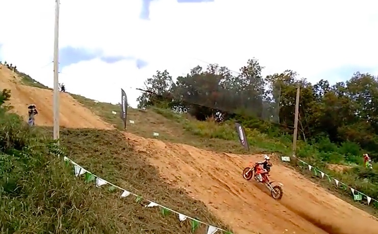 Nitro Video: Watch This Hillclimbing Triumph T140 Thunder Up A Stepped Slope