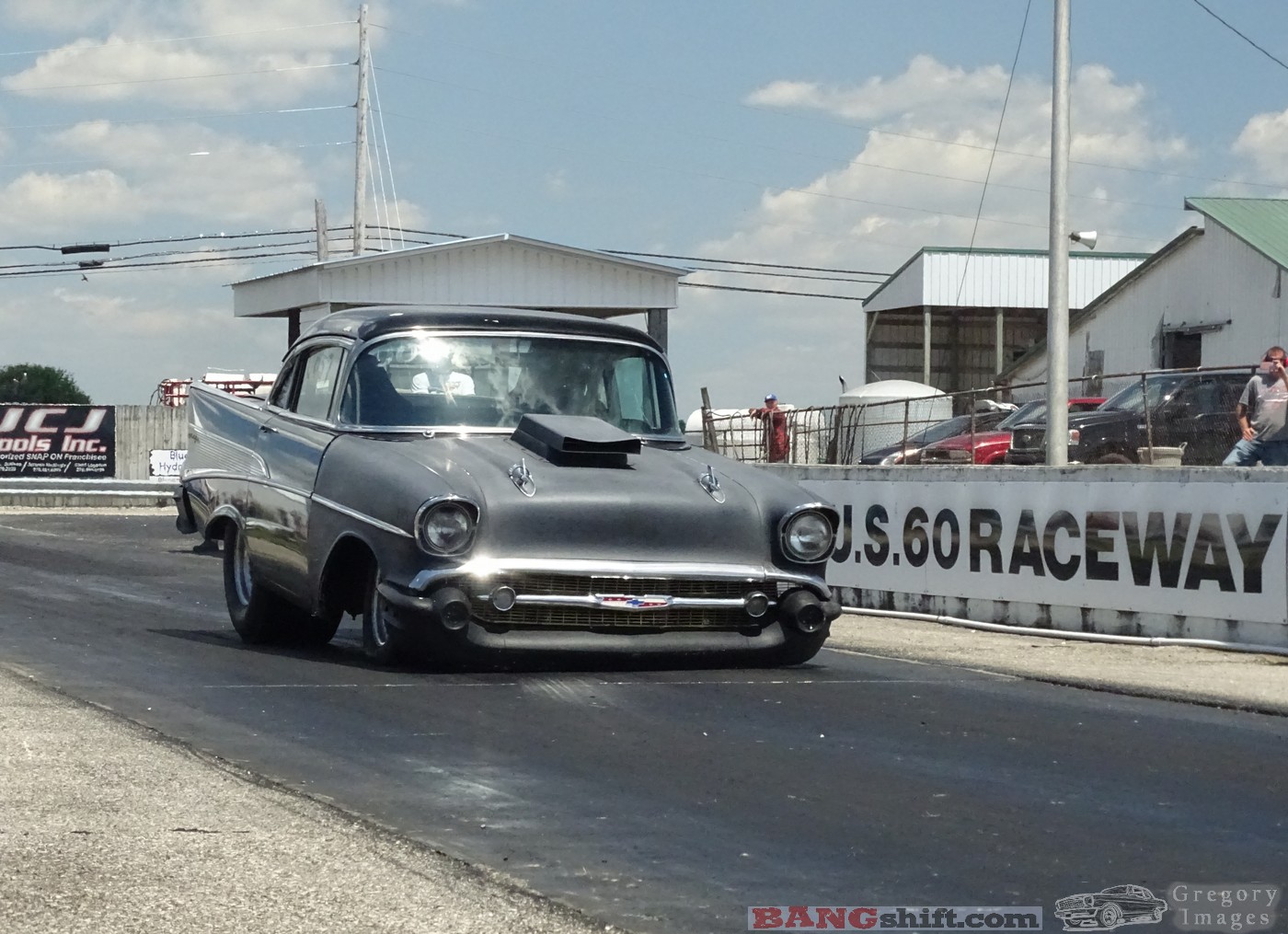 US60 Dragway Coverage – Check Out These Images of Gassers!