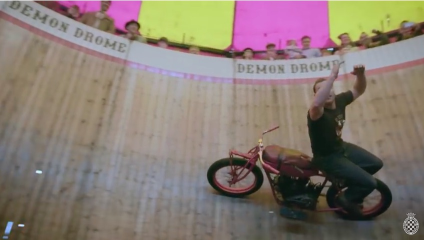 Watch This Family In England Perform On Their Wall Of Death – Old School Thrills