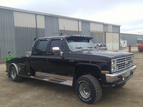 The Square-Body That Hauls: This 1978 Chevrolet Is Ready To Work In Country Comfort!