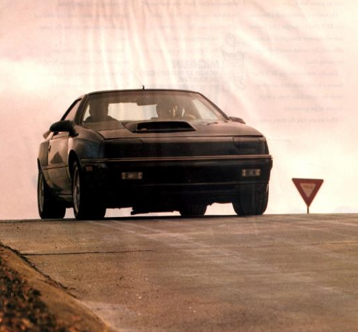 Random Car Review: The 1989 Dodge Daytona Decepzione – Ground Clearance May Be An Issue!