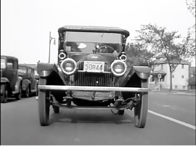 Video: In 1936 Chevrolet Heard About A Guy Who Was Still Daily Driving A 1914 Royal Mail Roadster So They Gave Him A New Car