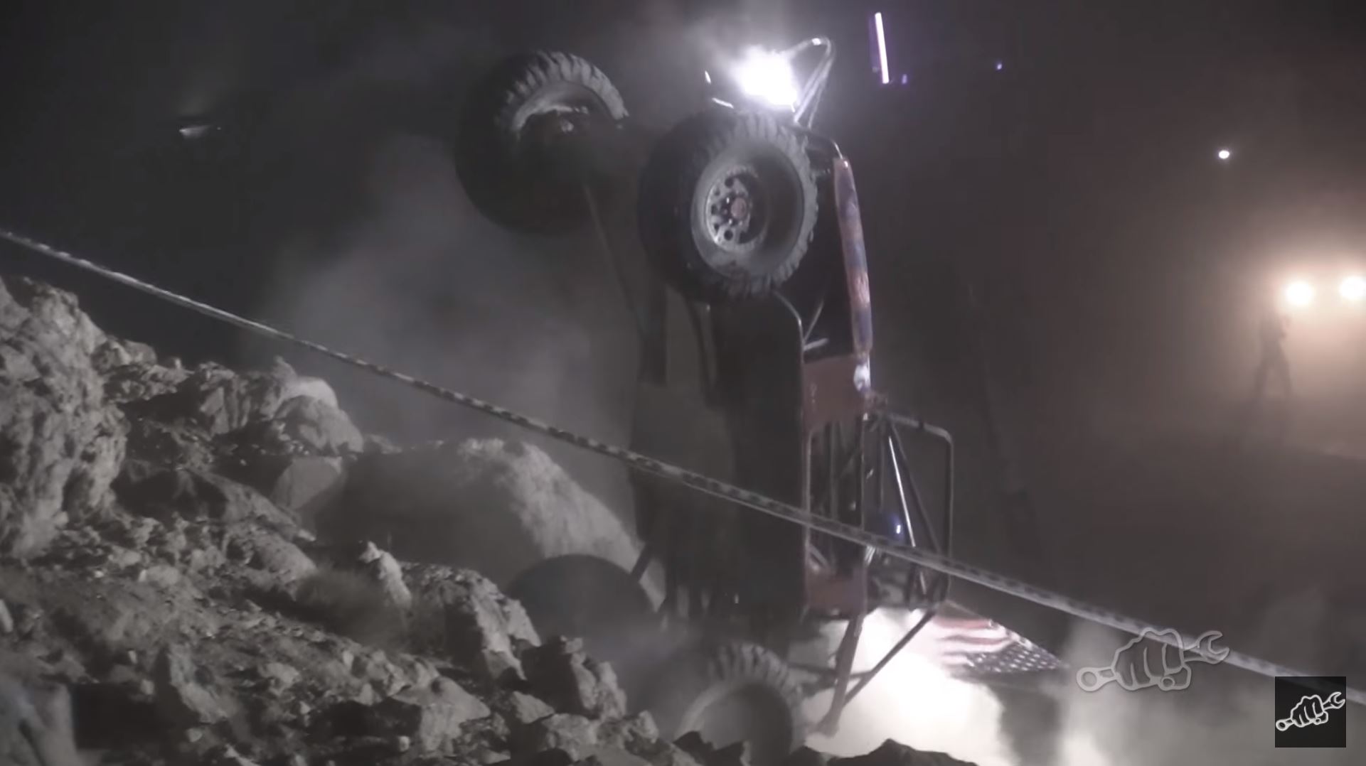 King Of The Hammers Rock Bouncer VS Rock Crawler Shootout – End Over End Action!