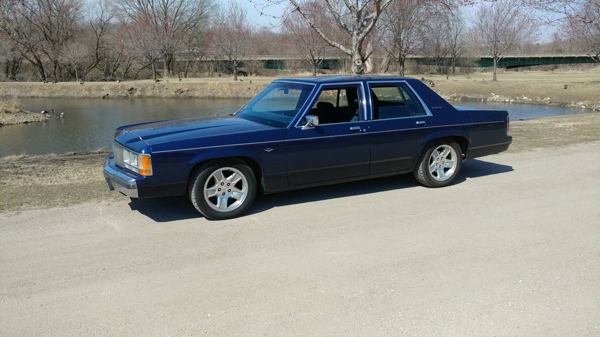 Ford crown victoria 1991