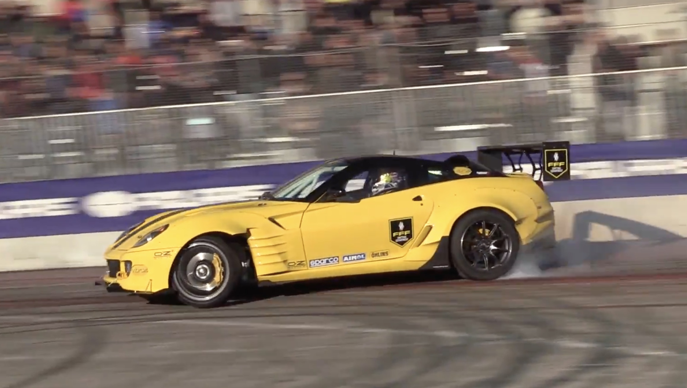 Morning Symphony: Now THIS Is How An Italian Is Supposed To Sing! Listen To This Twin-Supercharged Ferrari 599 Shriek!