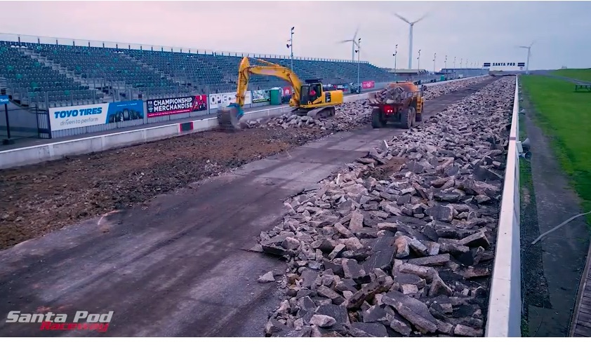 Best of 2018: Watch This Time Lapse Of Santa Pod’s Complete Concrete Resurfacing Job