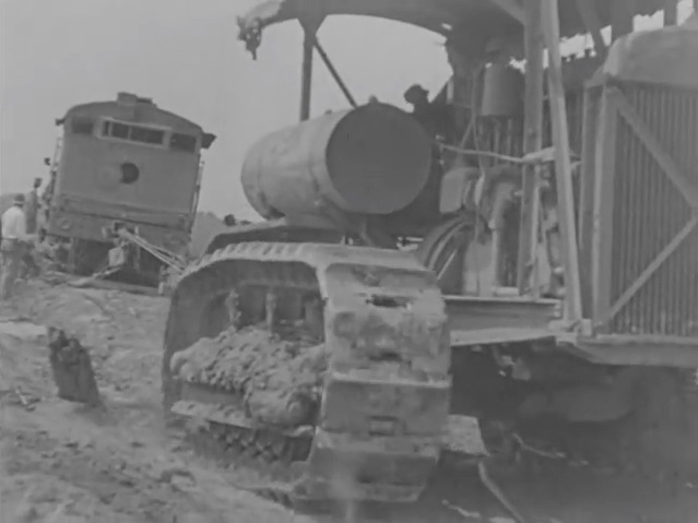 Awesome Historical Video: The Industrial Use Of Caterpillar Tractors – Mechanical Awesome From 1926