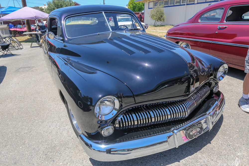 West Coast Cruizin’ Nationals – More Awesome Customs, Cruisers, Hot Rods & Lead Sleds In Santa Maria!