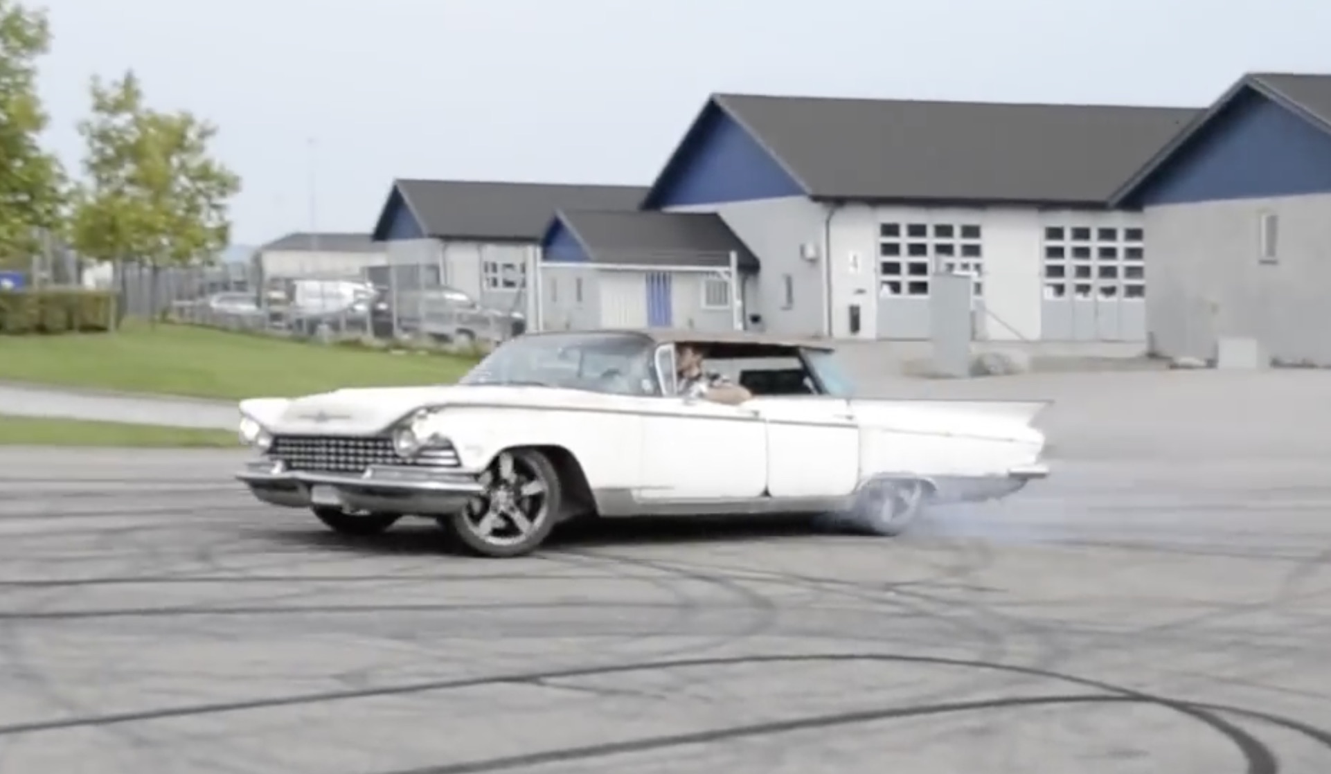 Classic YouTube: Getting Rowdy In A 1959 Buick! Who Knew That Big Barge Could Drift Like That?